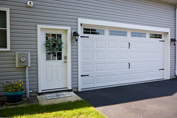 24/7 Emergency Garage Door Panel Replacement experts in Sioux County County, ND